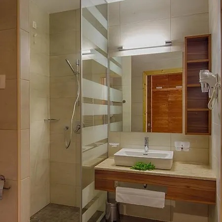 Отель Natura 4*